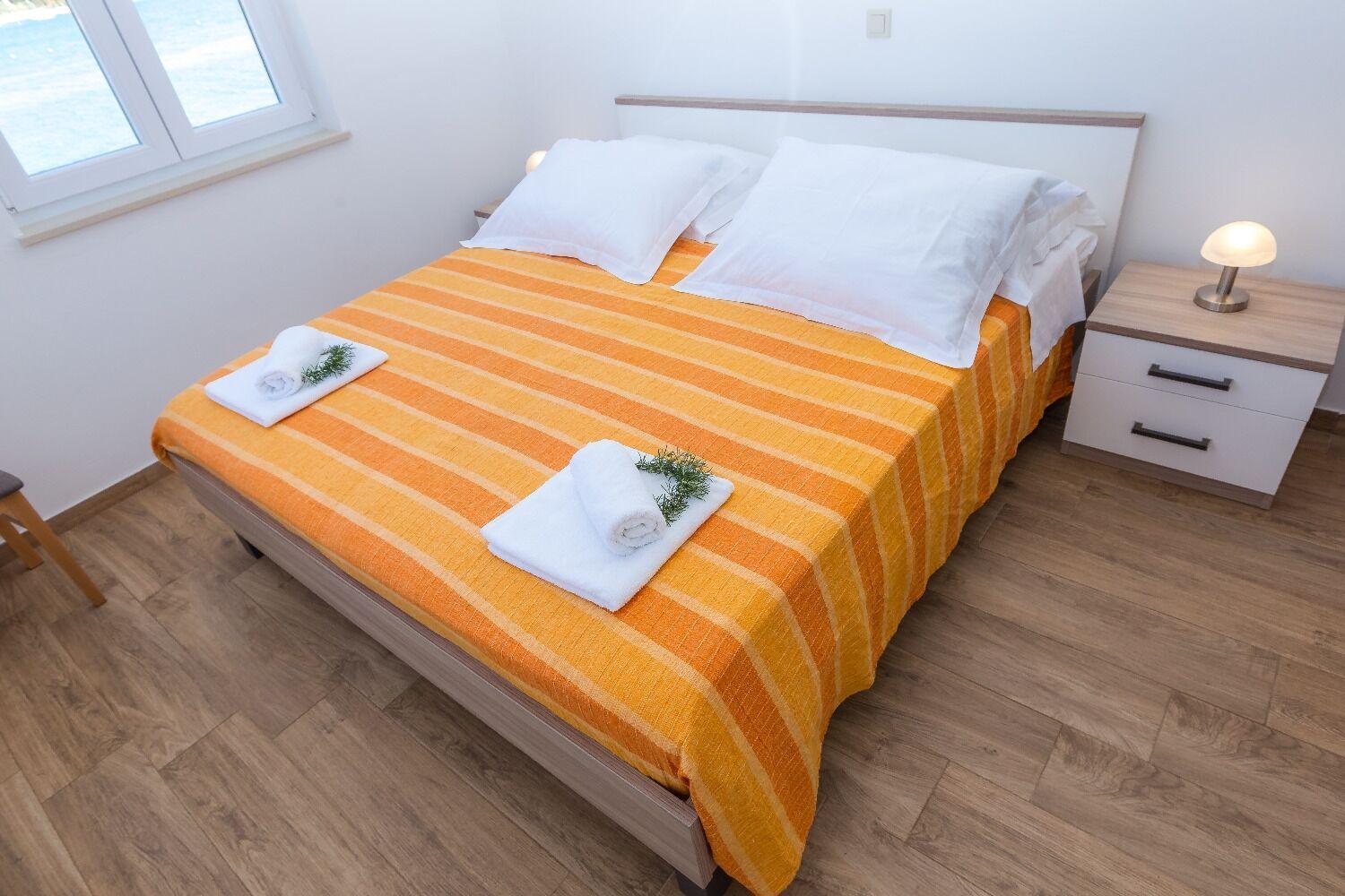 Apartments Zvone1 韦利拉特 外观 照片